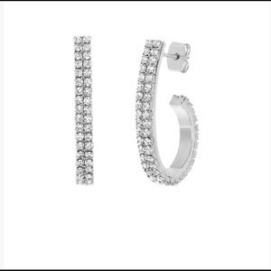 Crystal and Silvertone Look Fashion Oval Earrings